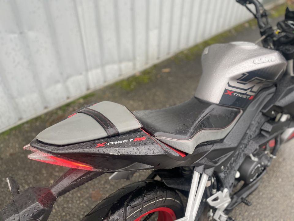 UM MOTORCYCLES X-STREET 125 / REVISEE / GARANTIE 4