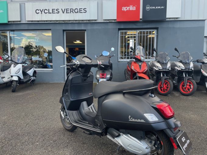 VESPA GTS 300 4