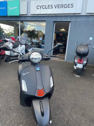 VESPA GTS 300 - 2024