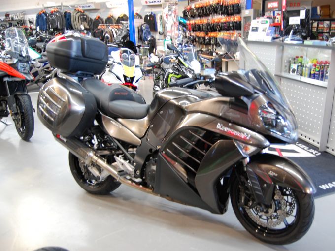 KAWASAKI GTR 1400 4