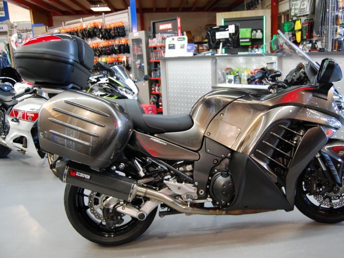 KAWASAKI GTR 1400 4