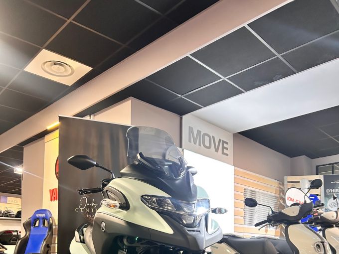 YAMAHA TRICITY 300 4