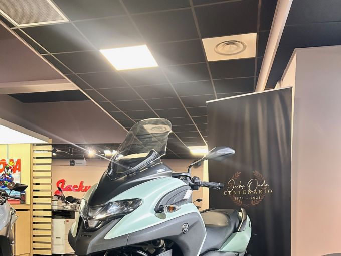 YAMAHA TRICITY 300 4