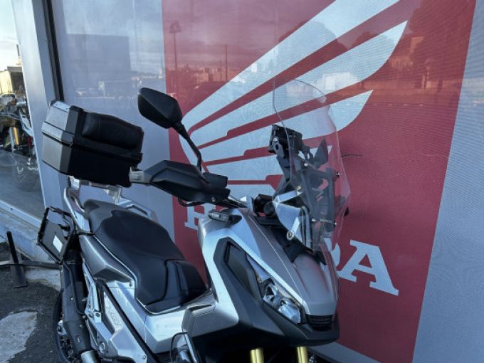 HONDA X-ADV 750 4