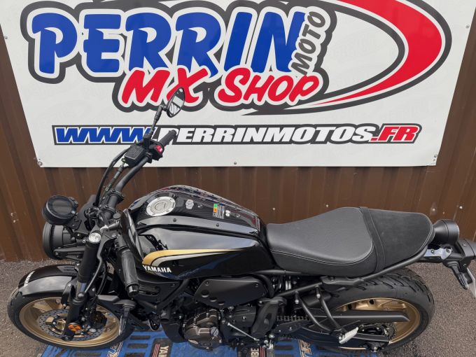 YAMAHA XSR 700 LEGACY 4