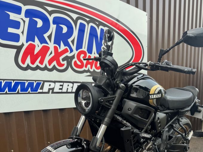 YAMAHA XSR 700 LEGACY 4