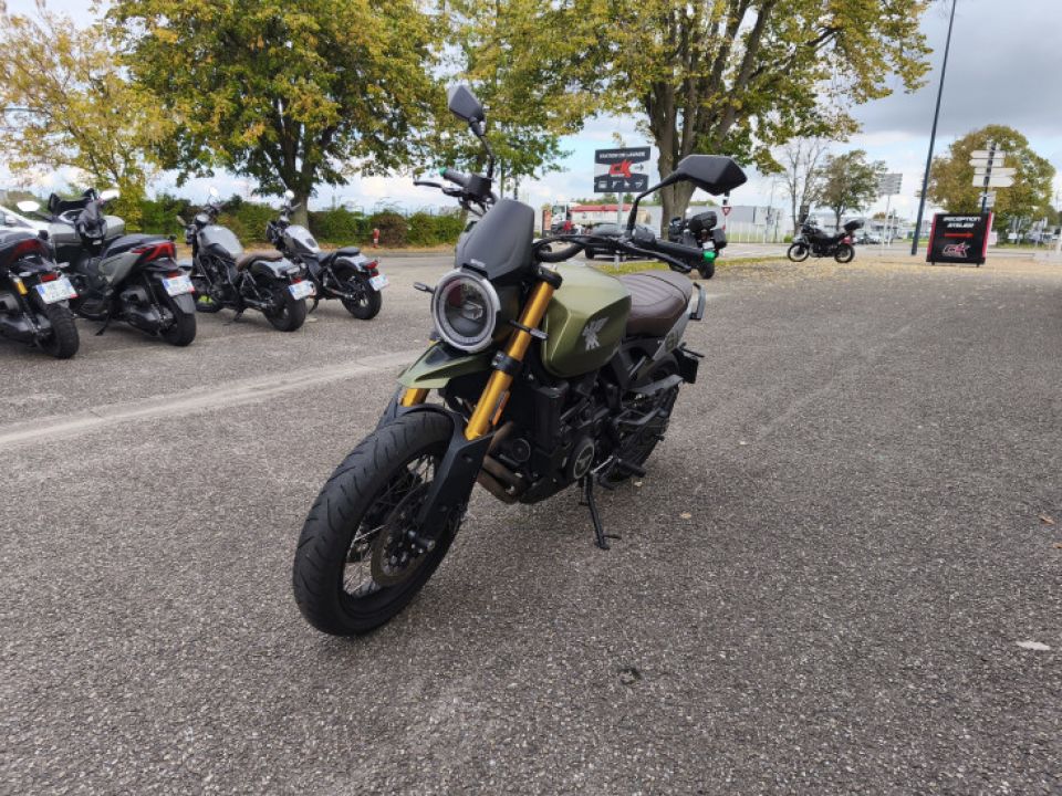 MOTO MORINI SEIEMMEZZO SCR 4