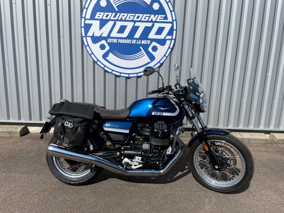 MOTO GUZZI V7 SPECIAL 4