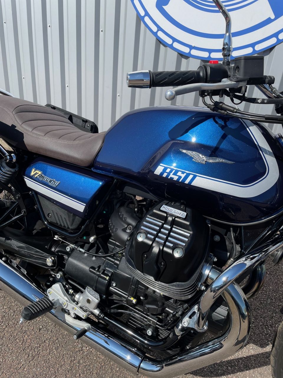 MOTO GUZZI V7 SPECIAL 4