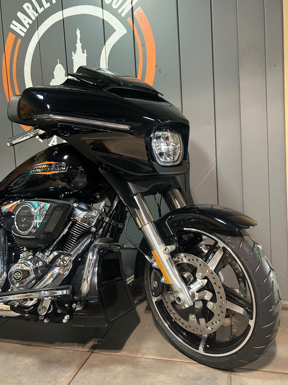 HARLEY-DAVIDSON TOURING STREET GLIDE 1923 4