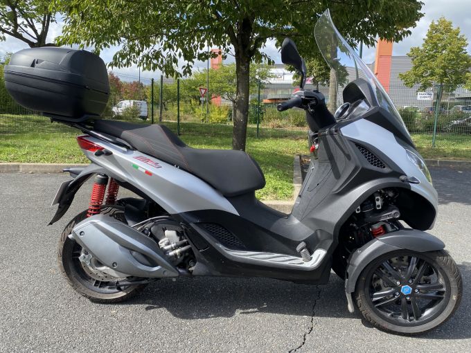 PIAGGIO MP3 300 HPE SPORT ABS ASR 4