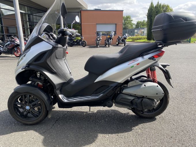 PIAGGIO MP3 300 HPE SPORT ABS ASR 4