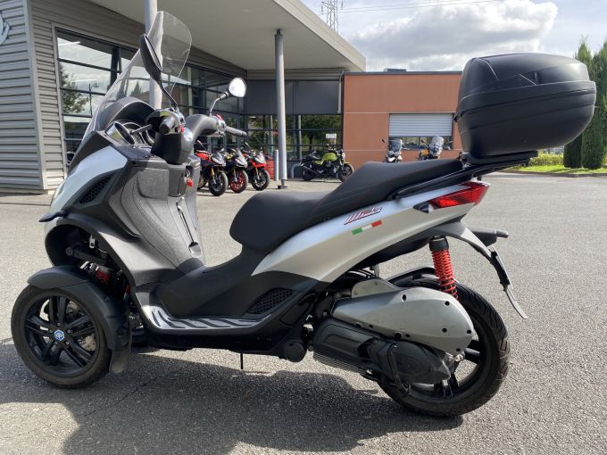 PIAGGIO MP3 300 HPE SPORT ABS ASR 4