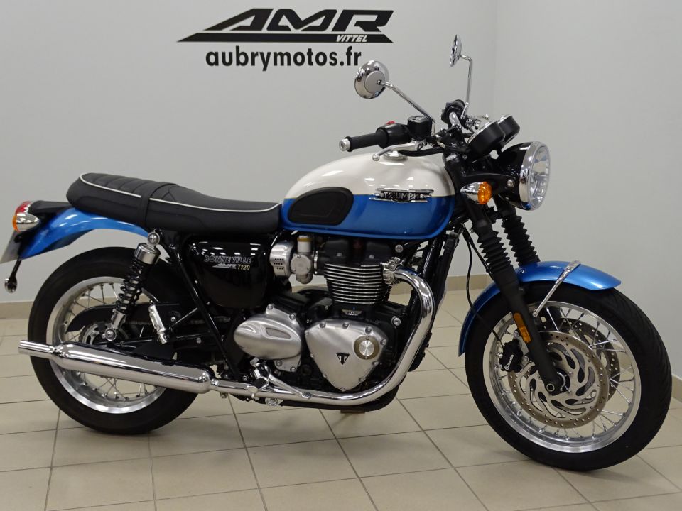 TRIUMPH BONNEVILLE T120 4