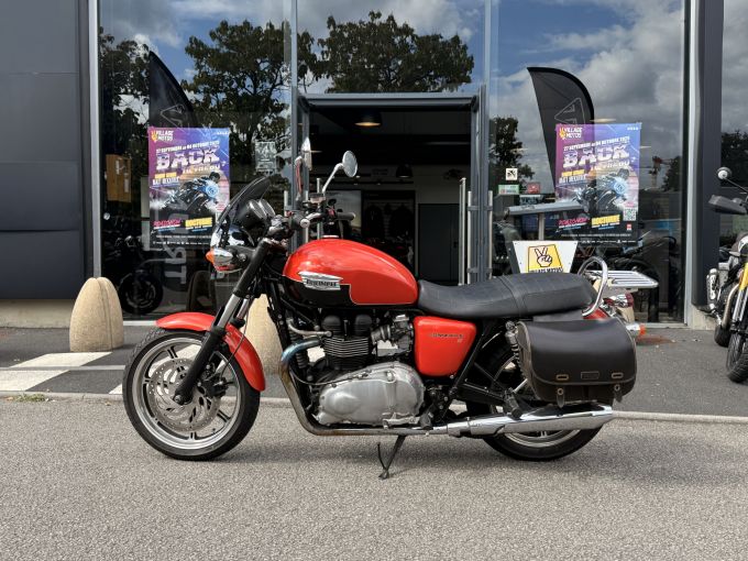TRIUMPH Bonneville T100 4