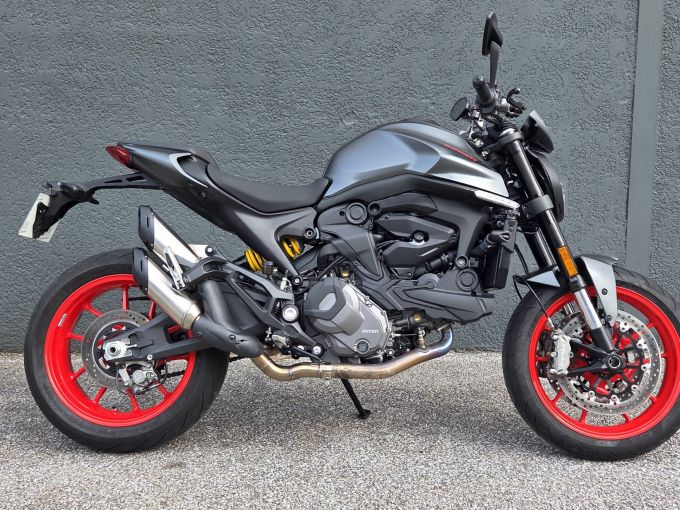 DUCATI MONSTER + 937 4