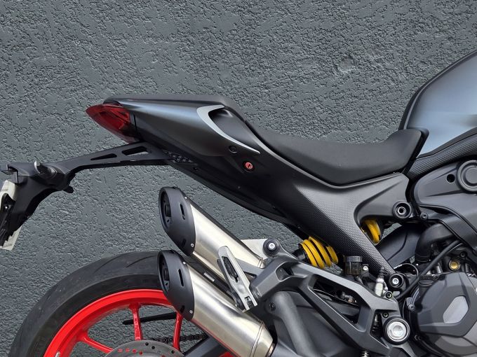 DUCATI MONSTER + 937 4