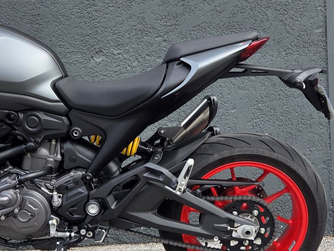DUCATI MONSTER + 937 4