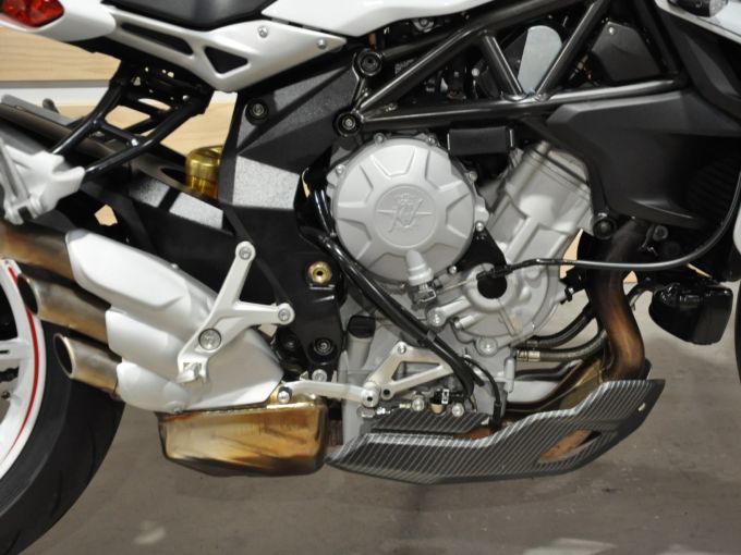 MV AGUSTA BRUTALE 800 4