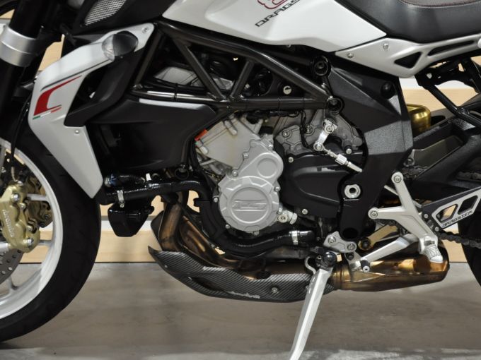 MV AGUSTA BRUTALE 800 4