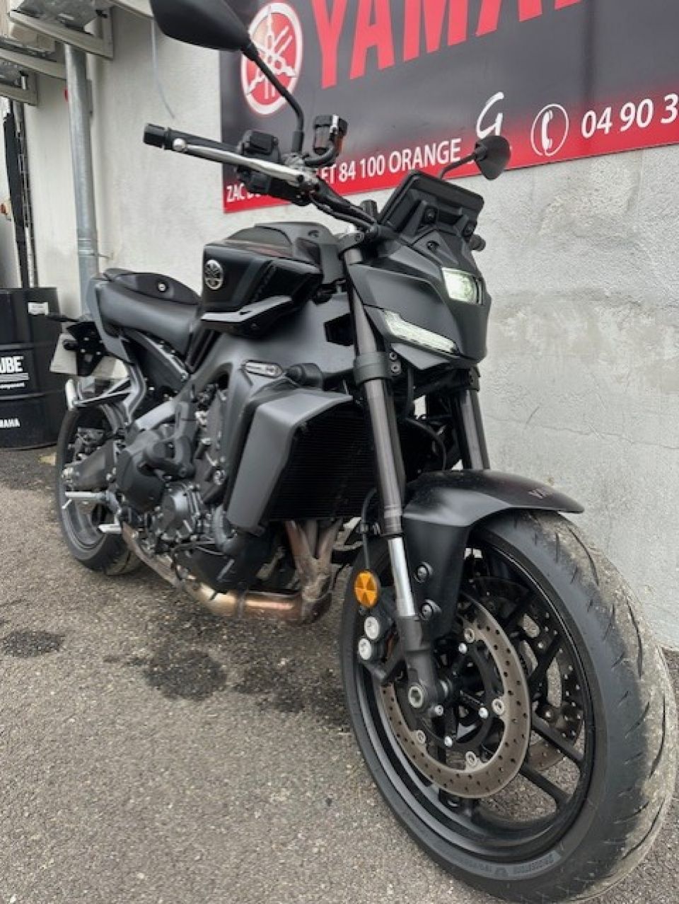 YAMAHA MT-09 4