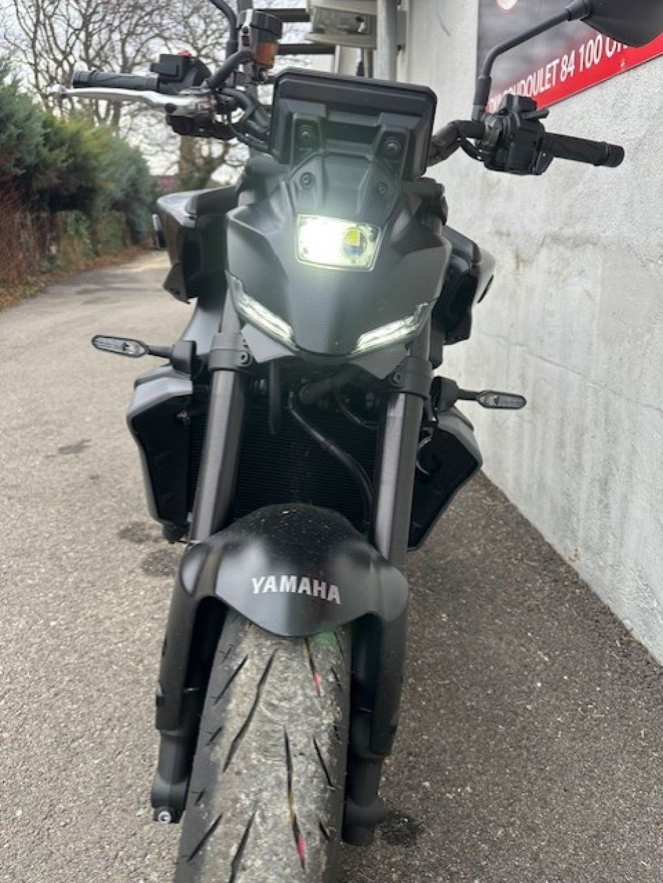 YAMAHA MT-09 4