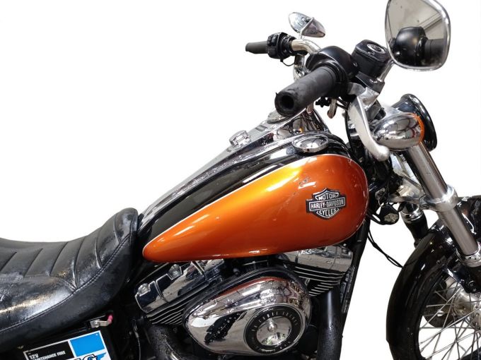 HARLEY-DAVIDSON DYNA WIDE GLIDE 1584 4