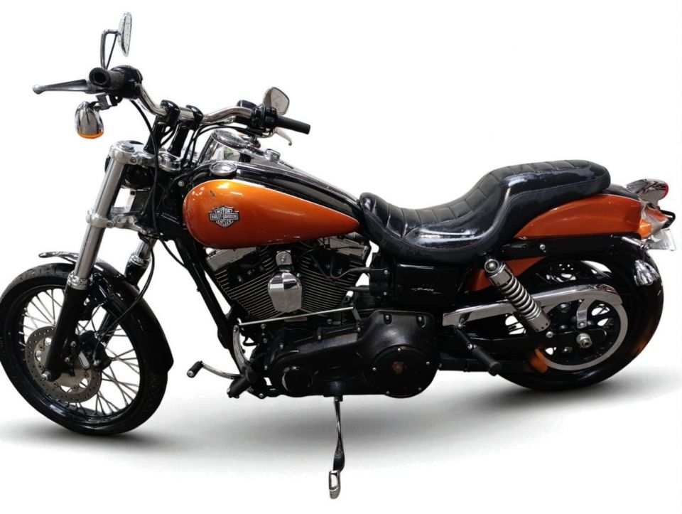 HARLEY-DAVIDSON DYNA WIDE GLIDE 1584 4