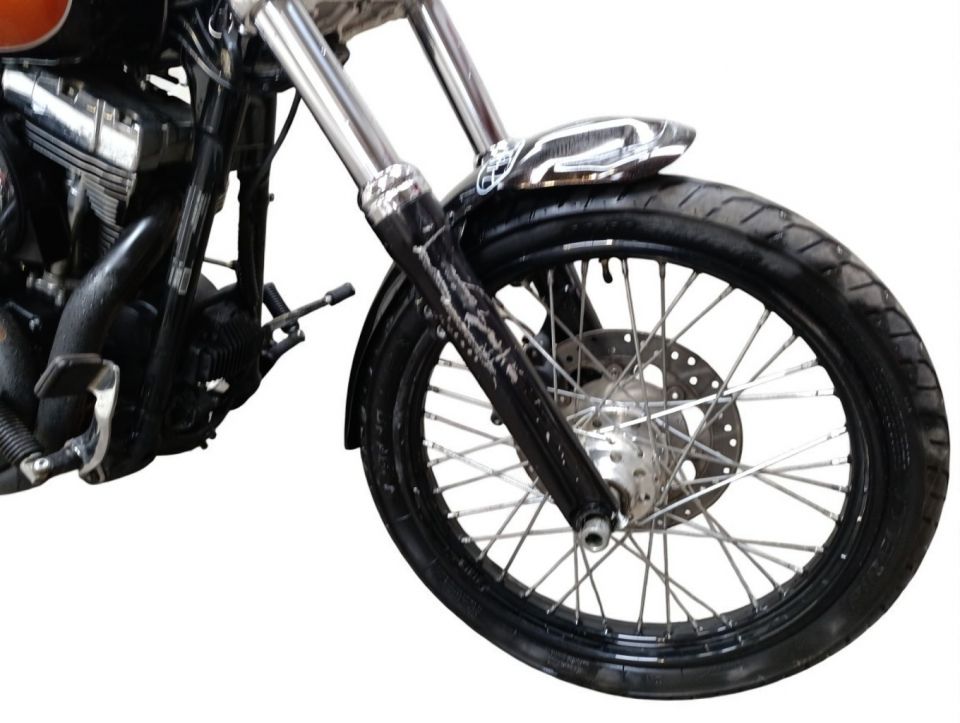 HARLEY-DAVIDSON DYNA WIDE GLIDE 1584 4
