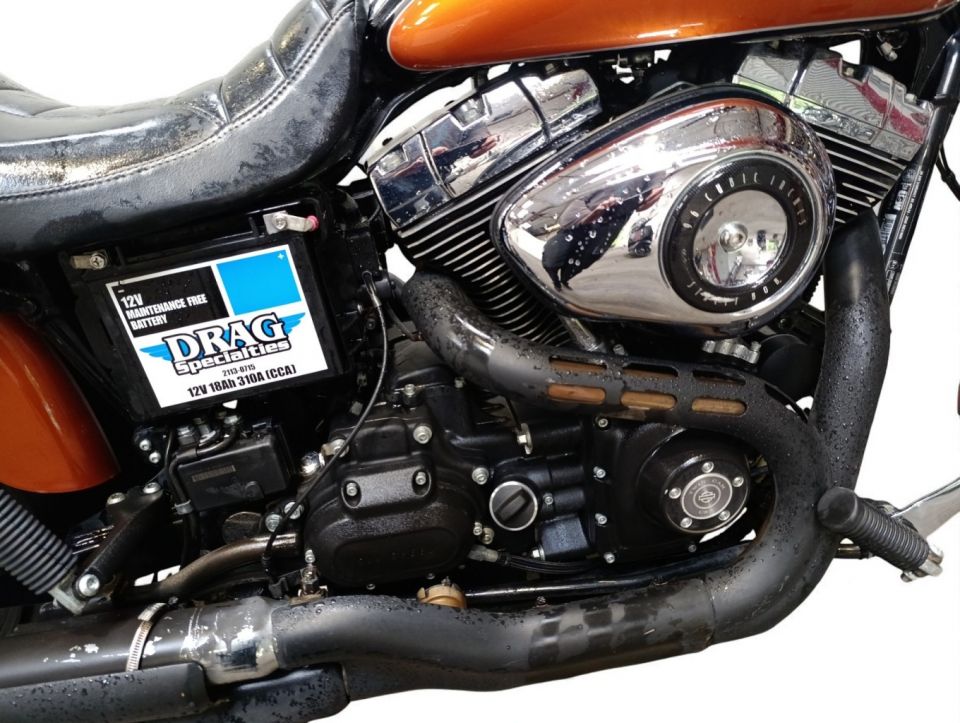 HARLEY-DAVIDSON DYNA WIDE GLIDE 1584 4