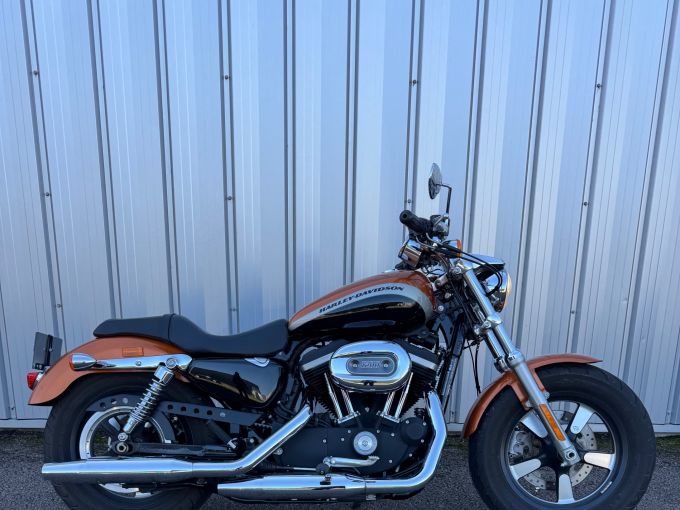 HARLEY-DAVIDSON SPORTSTER CUSTOM 1200 CA 4