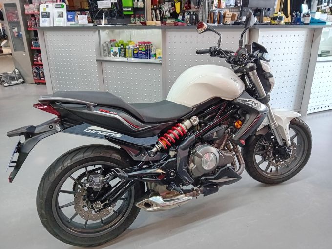 BENELLI BN 302 4