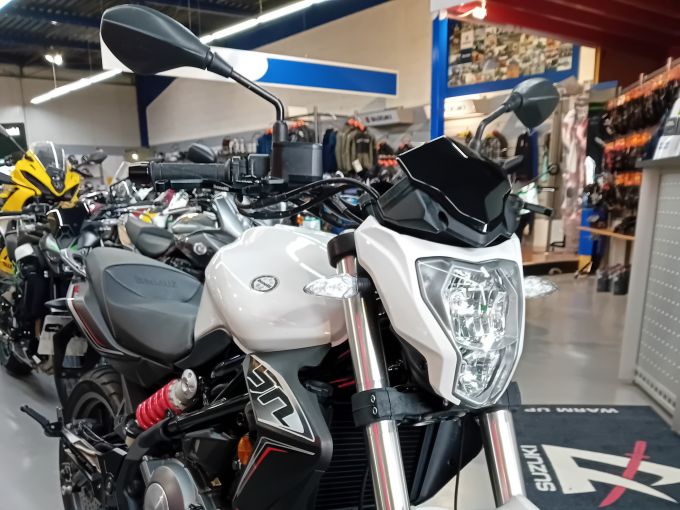 BENELLI BN 302 4