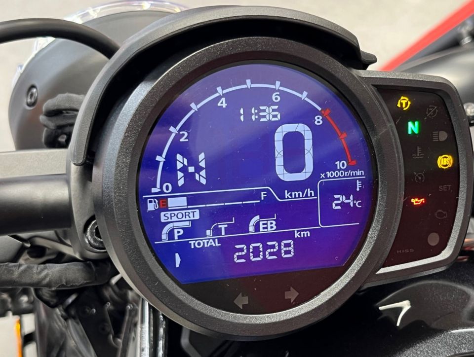 HONDA CMX 1100 REBEL 4