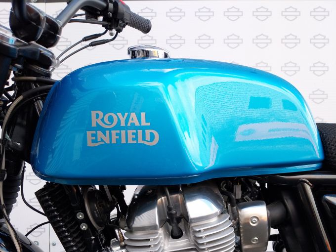 ROYAL ENFIELD INTERCEPTOR 4