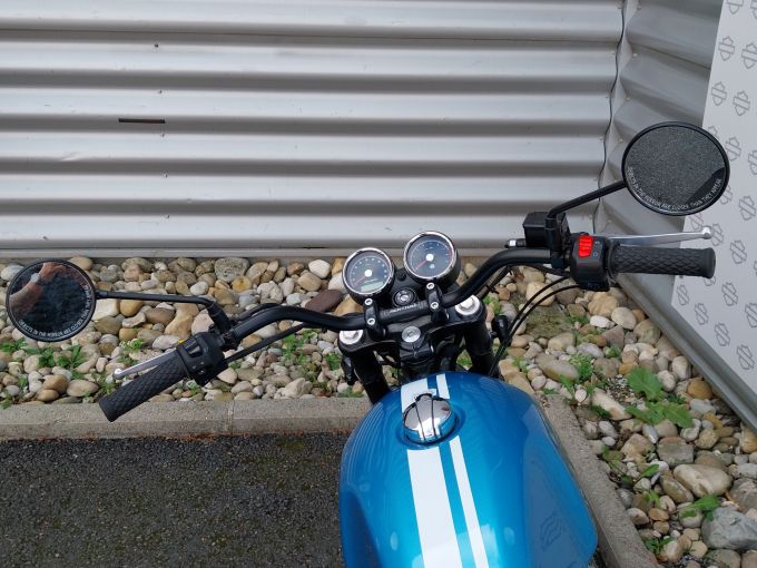 ROYAL ENFIELD INTERCEPTOR 4
