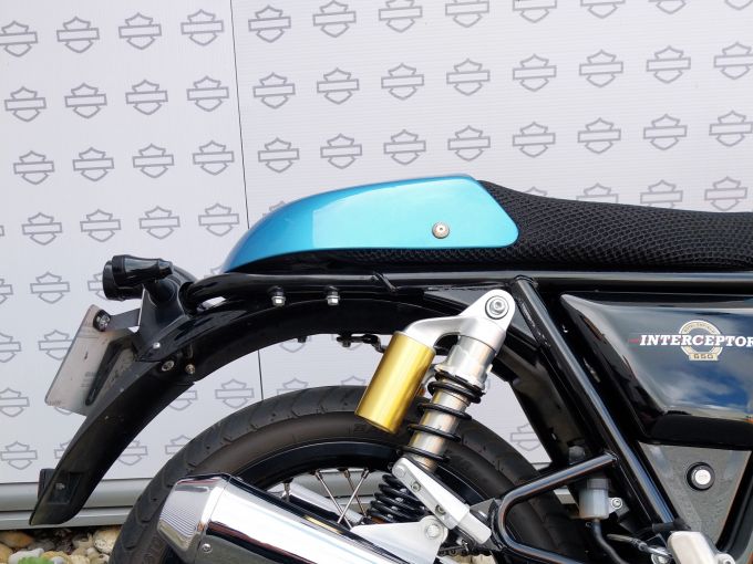 ROYAL ENFIELD INTERCEPTOR 4