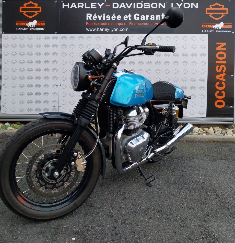 ROYAL ENFIELD INTERCEPTOR 4