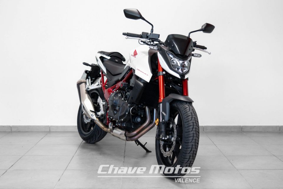 HONDA CB 750 HORNET 4