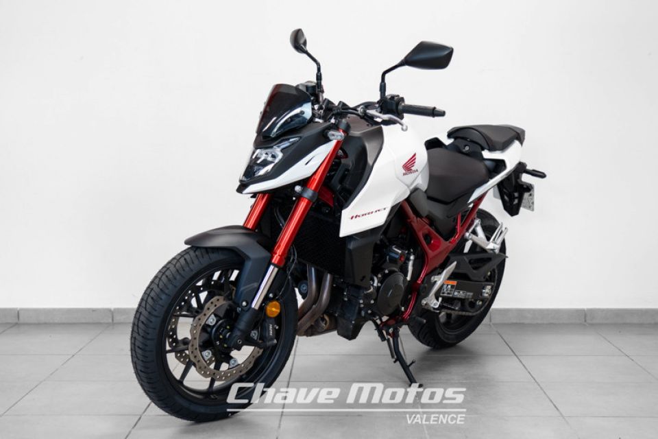 HONDA CB 750 HORNET 4