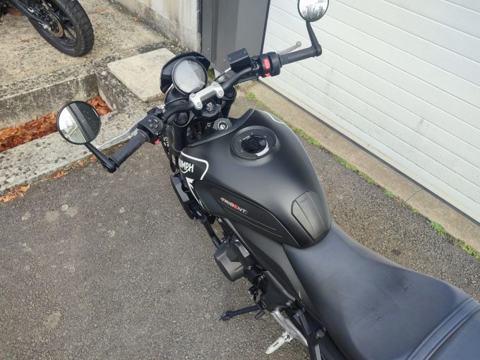 TRIUMPH TRIDENT 660 4