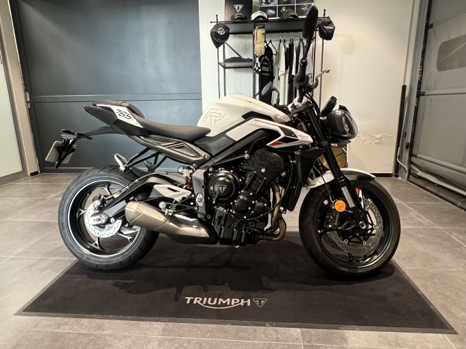 TRIUMPH STREET TRIPLE 765 R 4