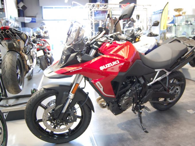 SUZUKI V-STROM 800SE 4