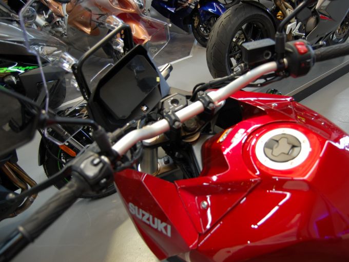 SUZUKI V-STROM 800SE 4