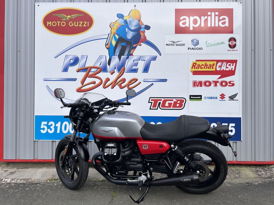 MOTO GUZZI V7 4