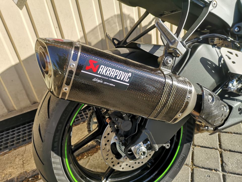 KAWASAKI ZX-6R 636 4