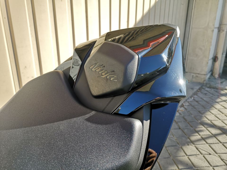 KAWASAKI ZX-6R 636 4