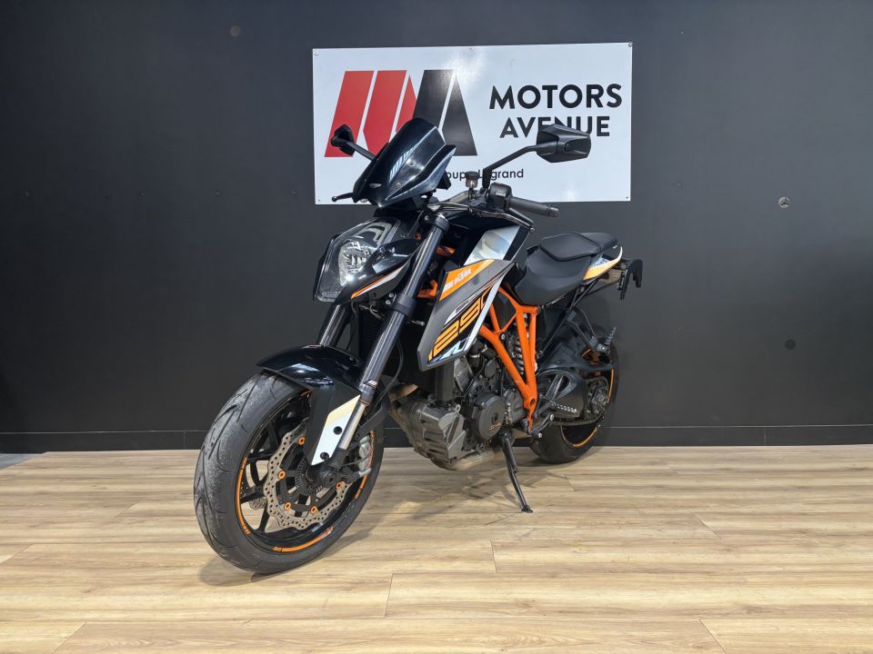 KTM 1290 SUPER DUKE R 4