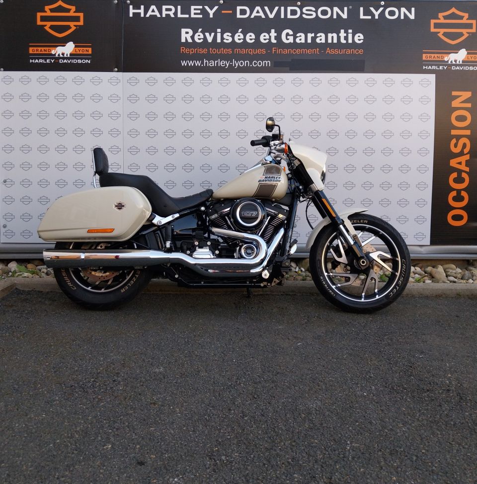 HARLEY-DAVIDSON SOFTAIL SPORT GLIDE 1745 4