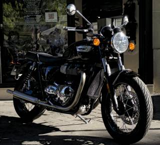 TRIUMPH BONNEVILLE T100 900 - 2022